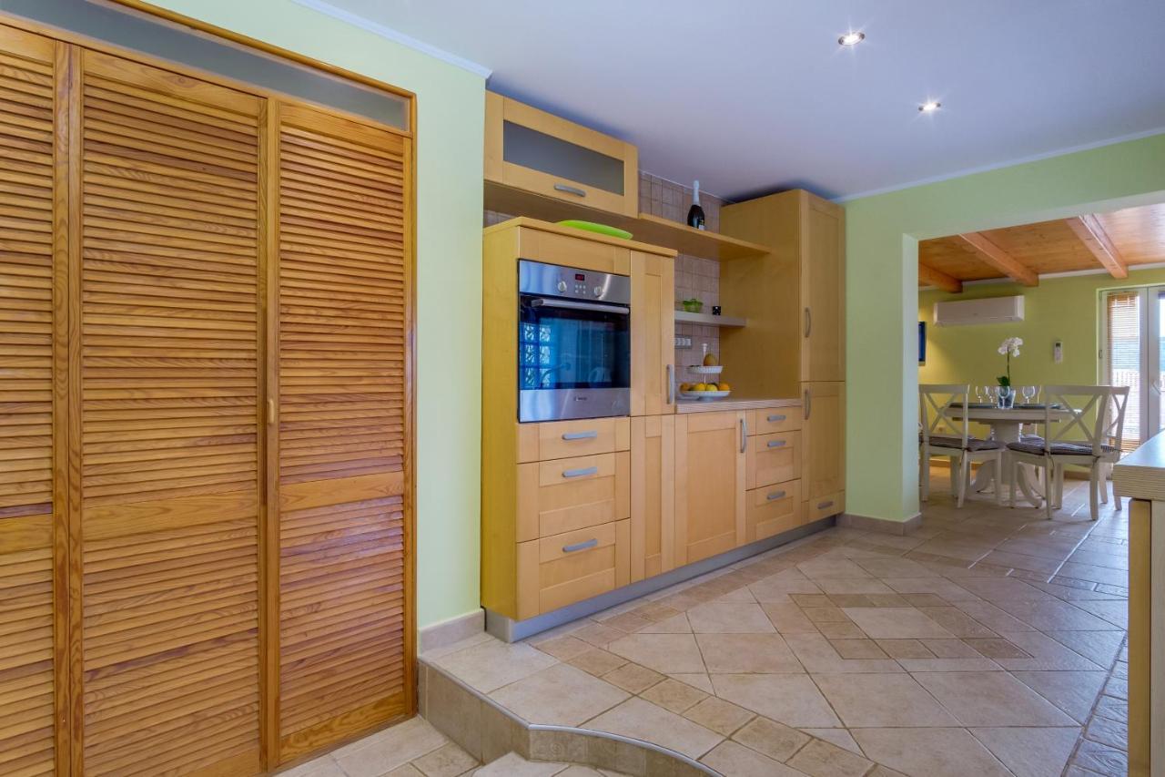 Isabela Apartment Mali Losinj Luaran gambar